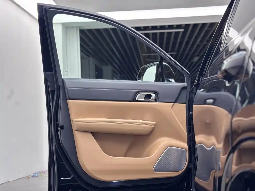 Li Auto Li ONE — миниатюра 11