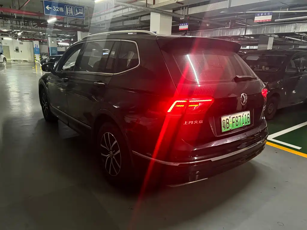 Volkswagen Tiguan L PHEV — миниатюра 5