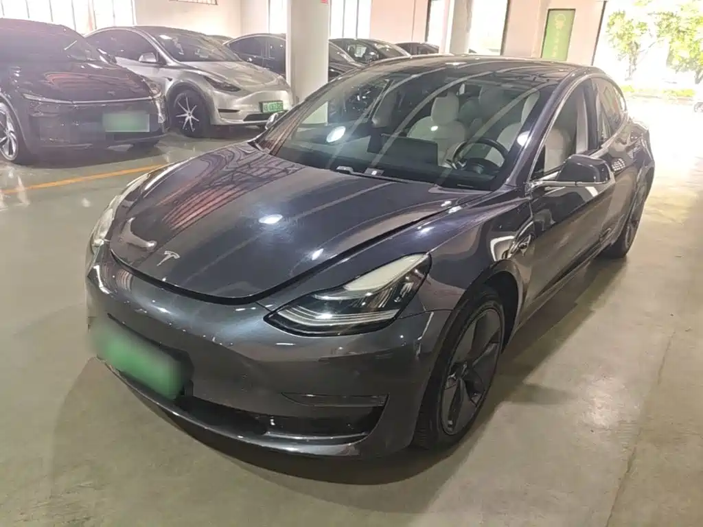 Tesla Model 3 — миниатюра 2