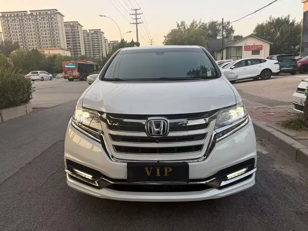 Honda Elysion — миниатюра 2