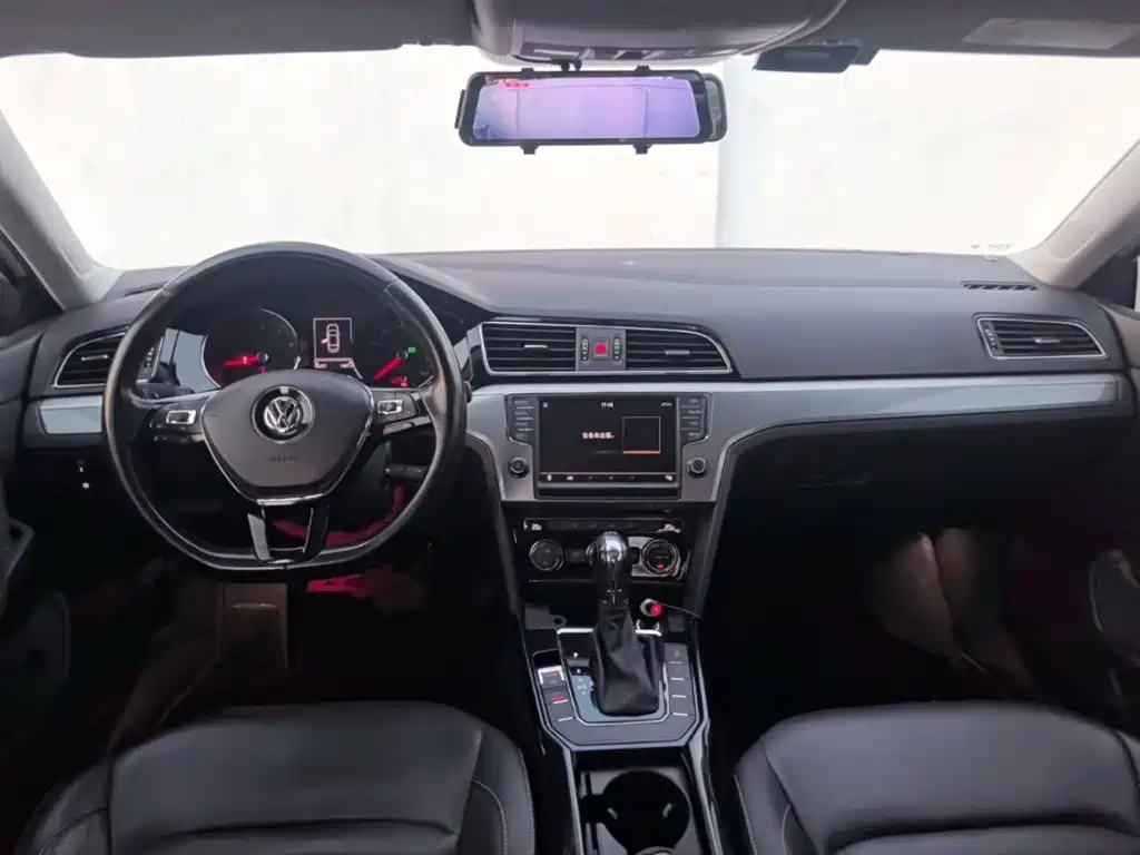 Volkswagen Lamando — миниатюра 10
