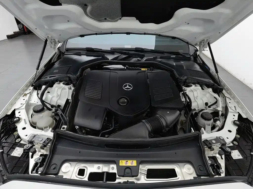 Mercedes-Benz C-Class — миниатюра 6