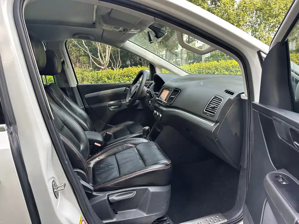 Volkswagen Sharan — миниатюра 12