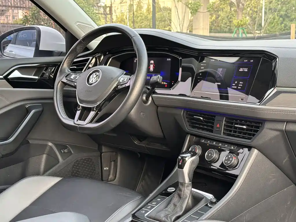 Volkswagen Sagitar — миниатюра 12