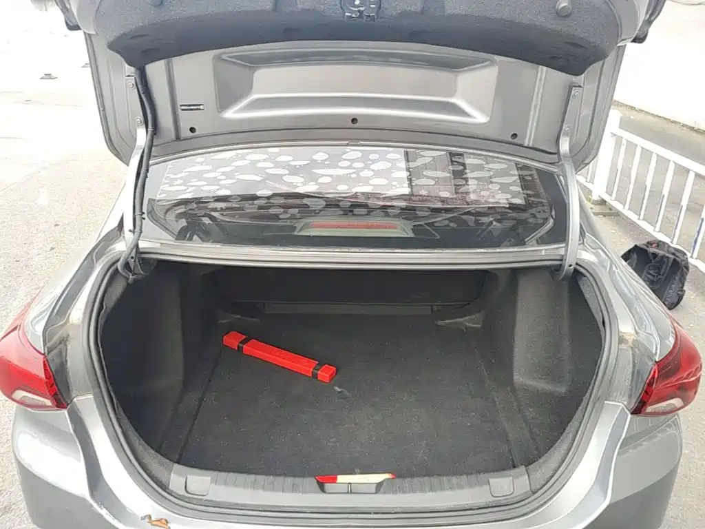 Chevrolet Cavalier — миниатюра 19
