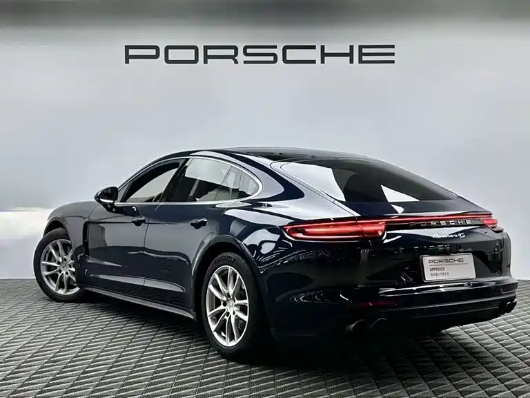 Porsche Panamera — миниатюра 6