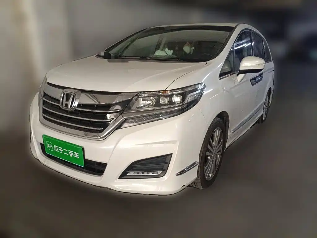Honda Elysion 2016 2.4L Comfort