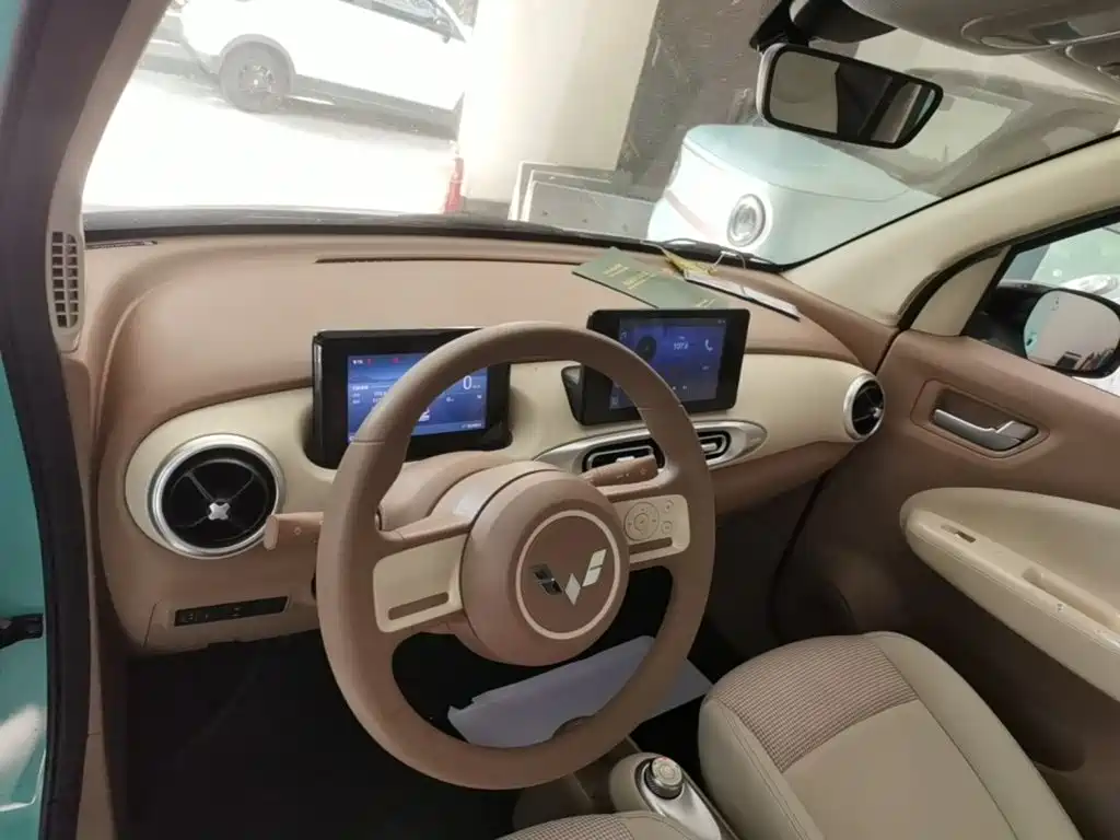 Wuling MINIEV — миниатюра 10