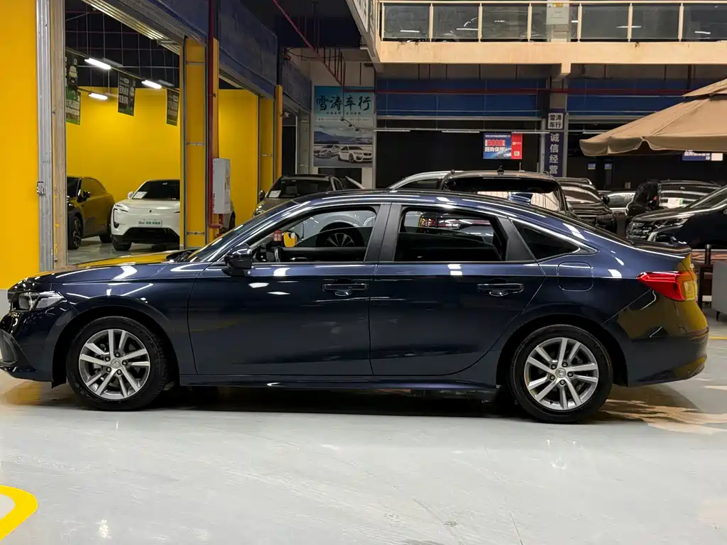 Honda Civic 2023 240TURBO CVT