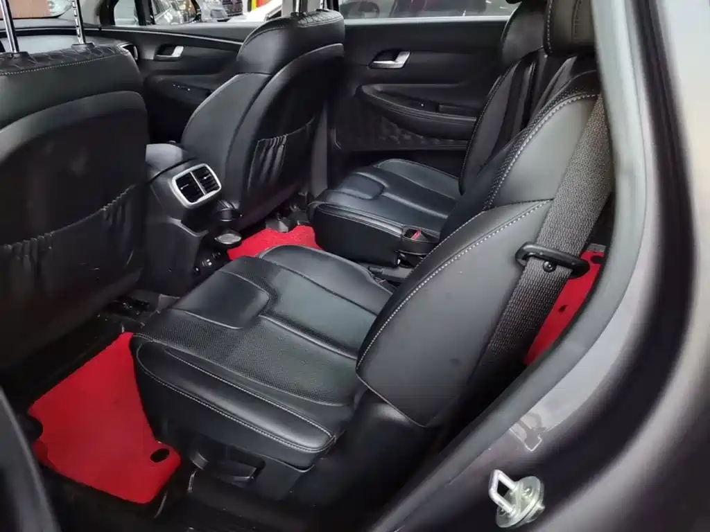 Hyundai Santa Fe — миниатюра 17