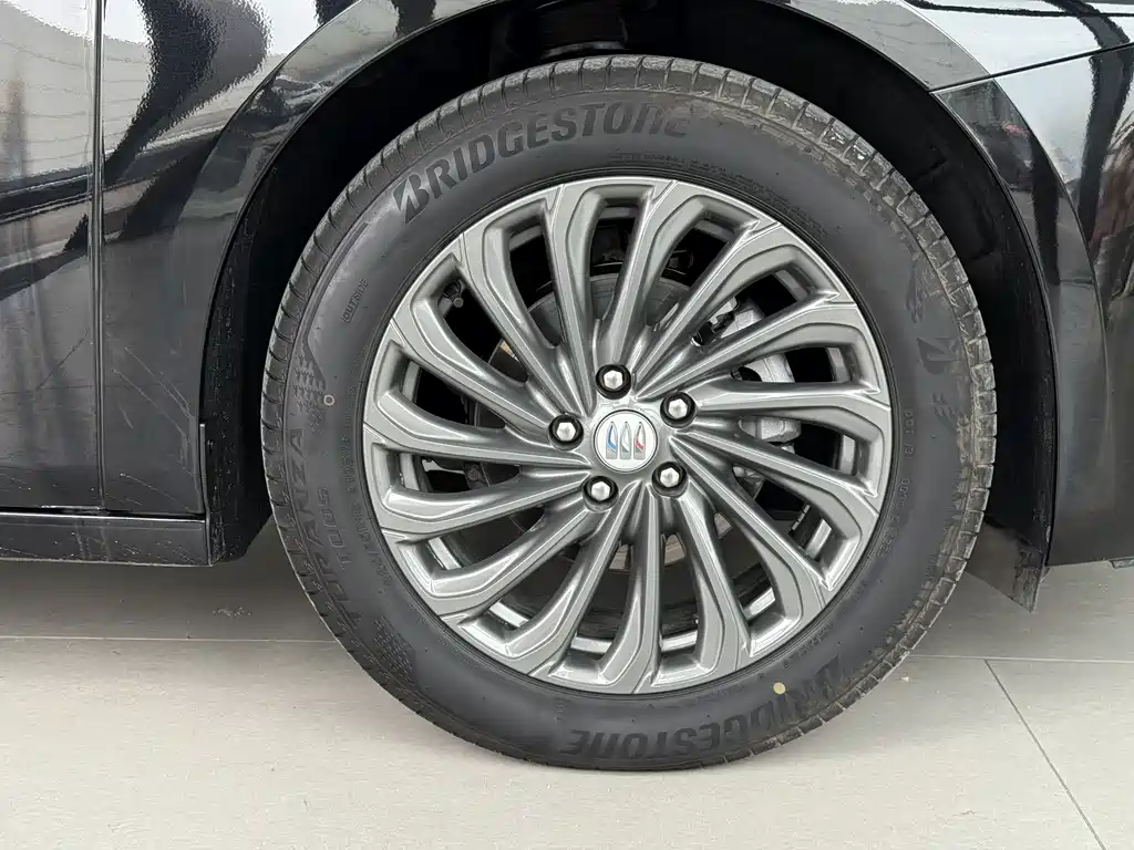 Buick LaCrosse — миниатюра 16