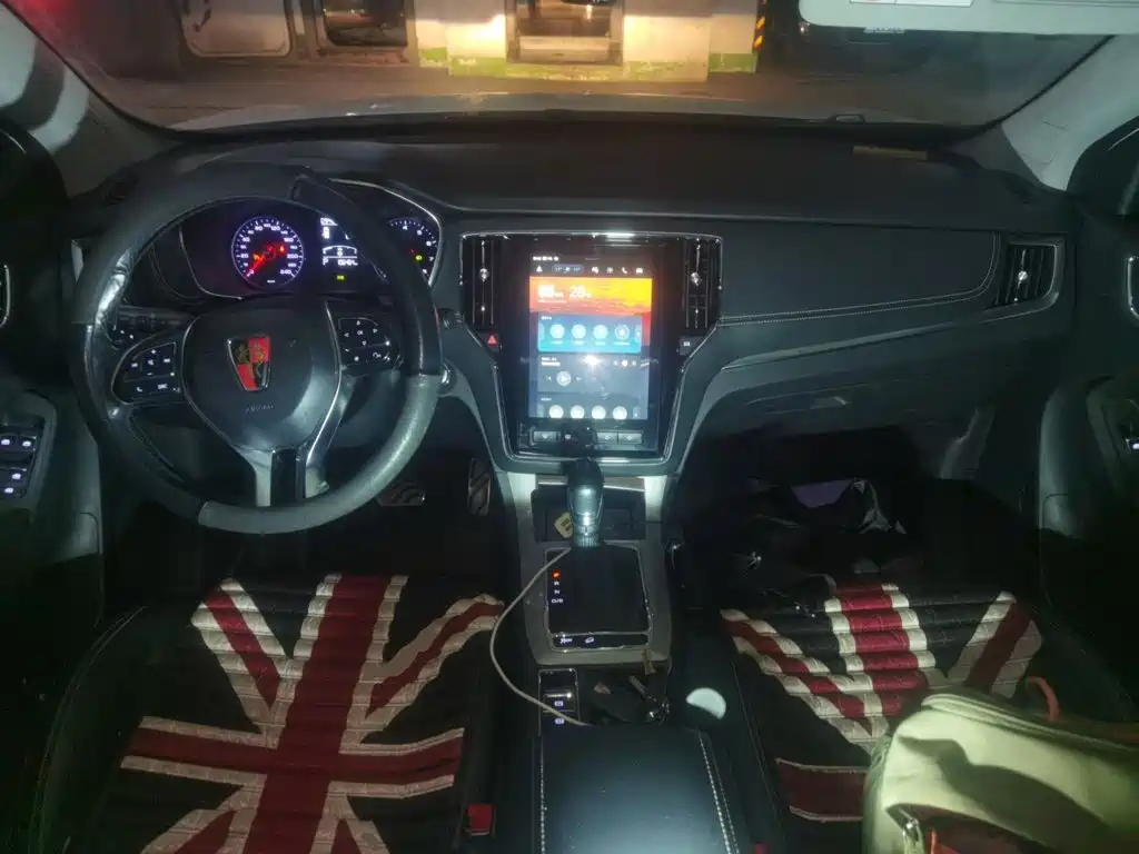 Roewe RX5 — миниатюра 10