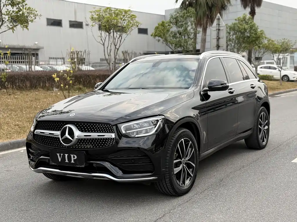 MERCEDES-BENZ GLC