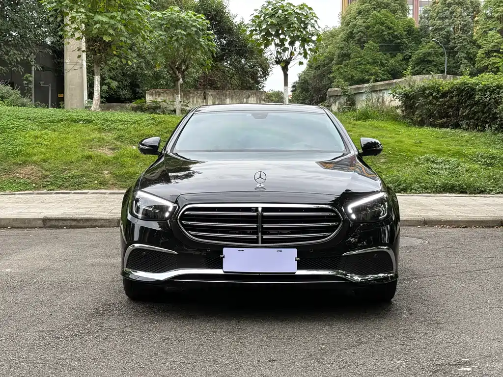 Mercedes-Benz E-Class E 2023 E 300 L Fashion
