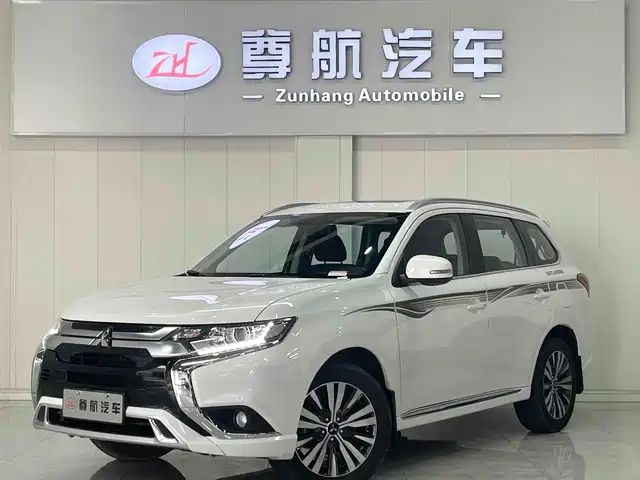 MITSUBISHI OUTLANDER 2022