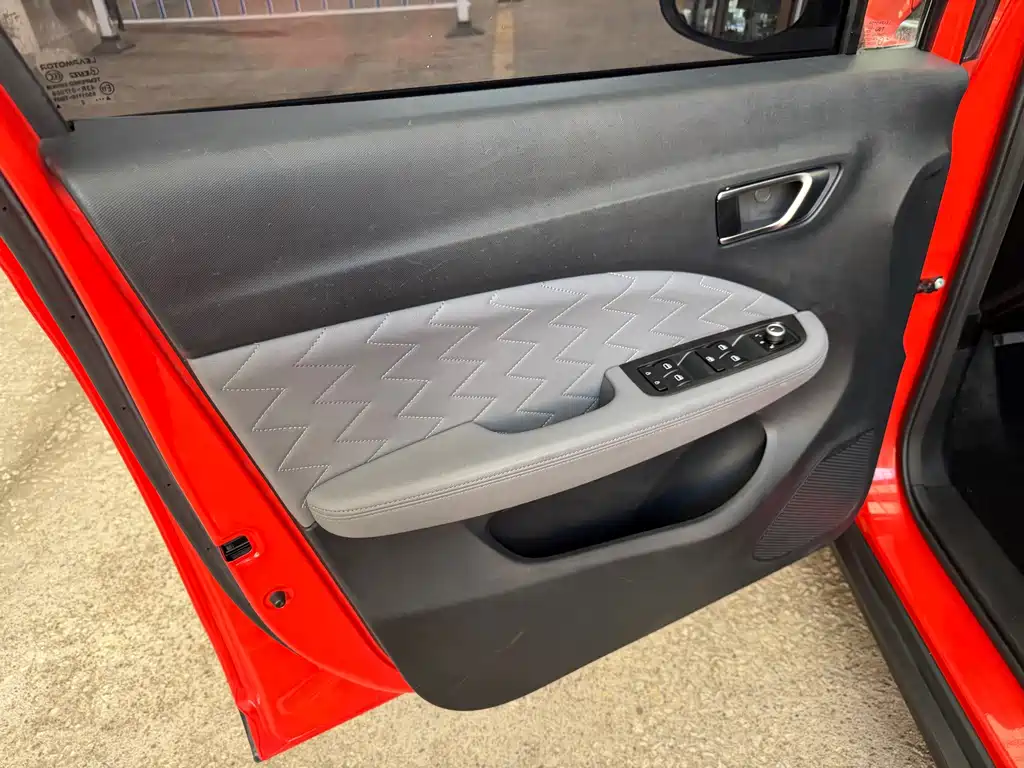 Leapmotor Leapmotor T03 — миниатюра 9
