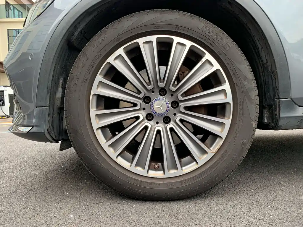 Mercedes-Benz GLC — миниатюра 9