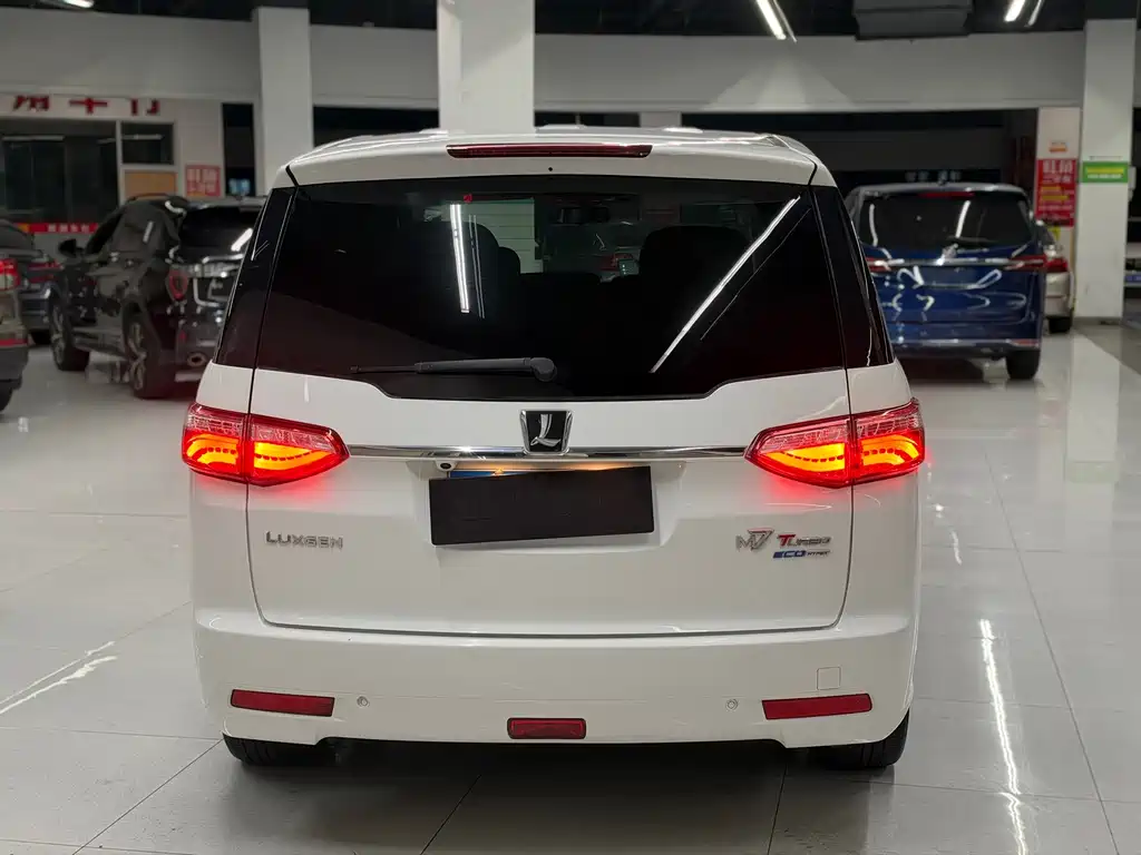 Luxgen Big 7 MPV — миниатюра 4