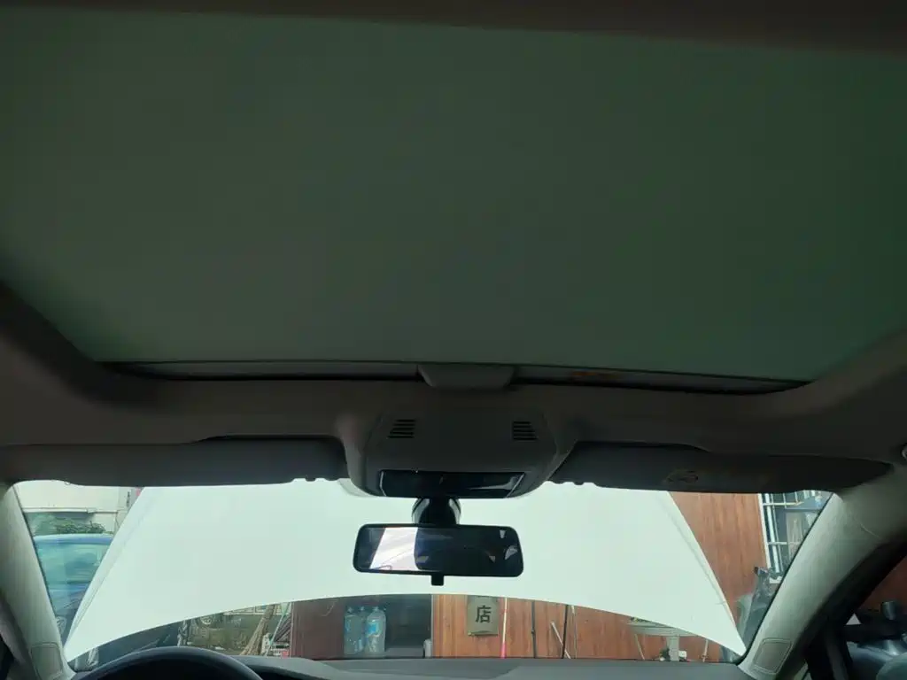 Volkswagen Golf — миниатюра 18