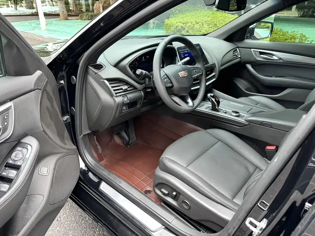 Cadillac CT5 — миниатюра 9