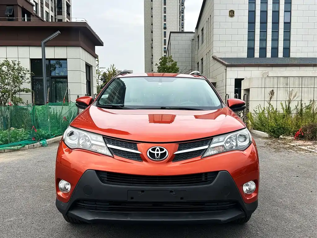 Toyota RAV4 — миниатюра 2