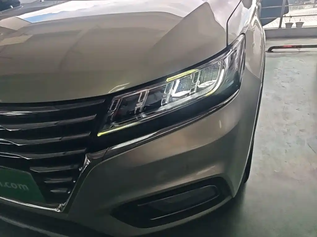 Roewe RX5 New Energy — миниатюра 24