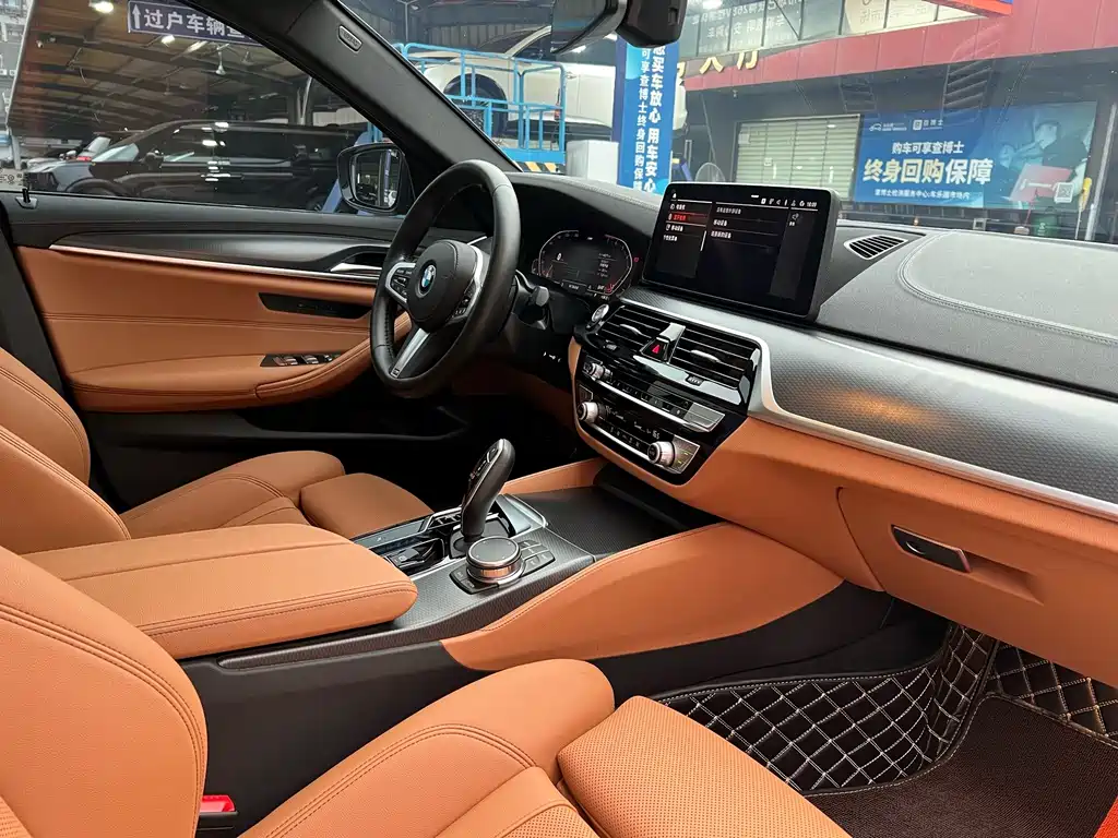 BMW 5 Series (Import) — миниатюра 11