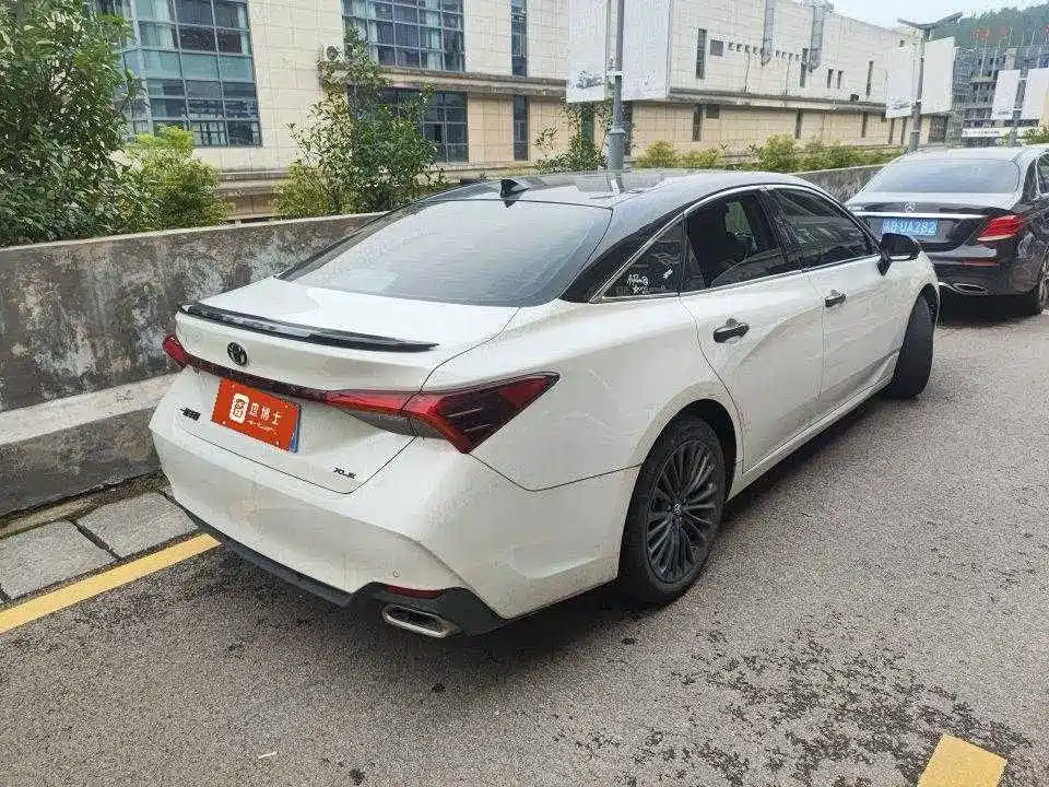 Toyota Avalon — миниатюра 3