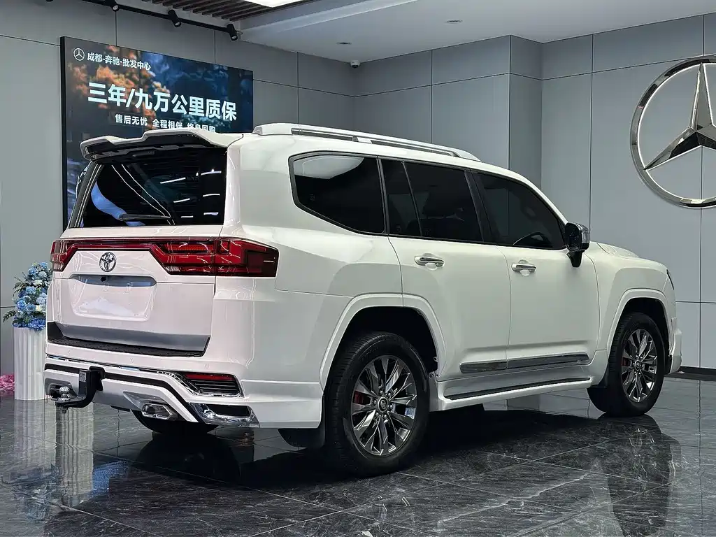 Toyota Land Cruiser — миниатюра 7