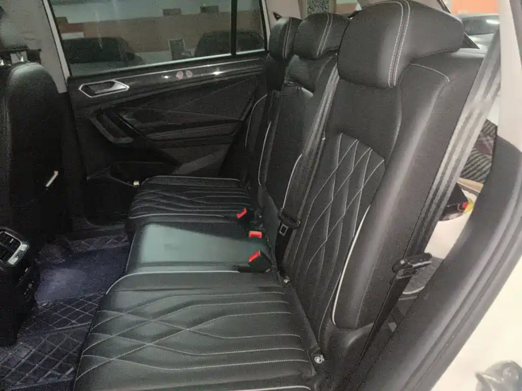 Volkswagen Tiguan L — миниатюра 15
