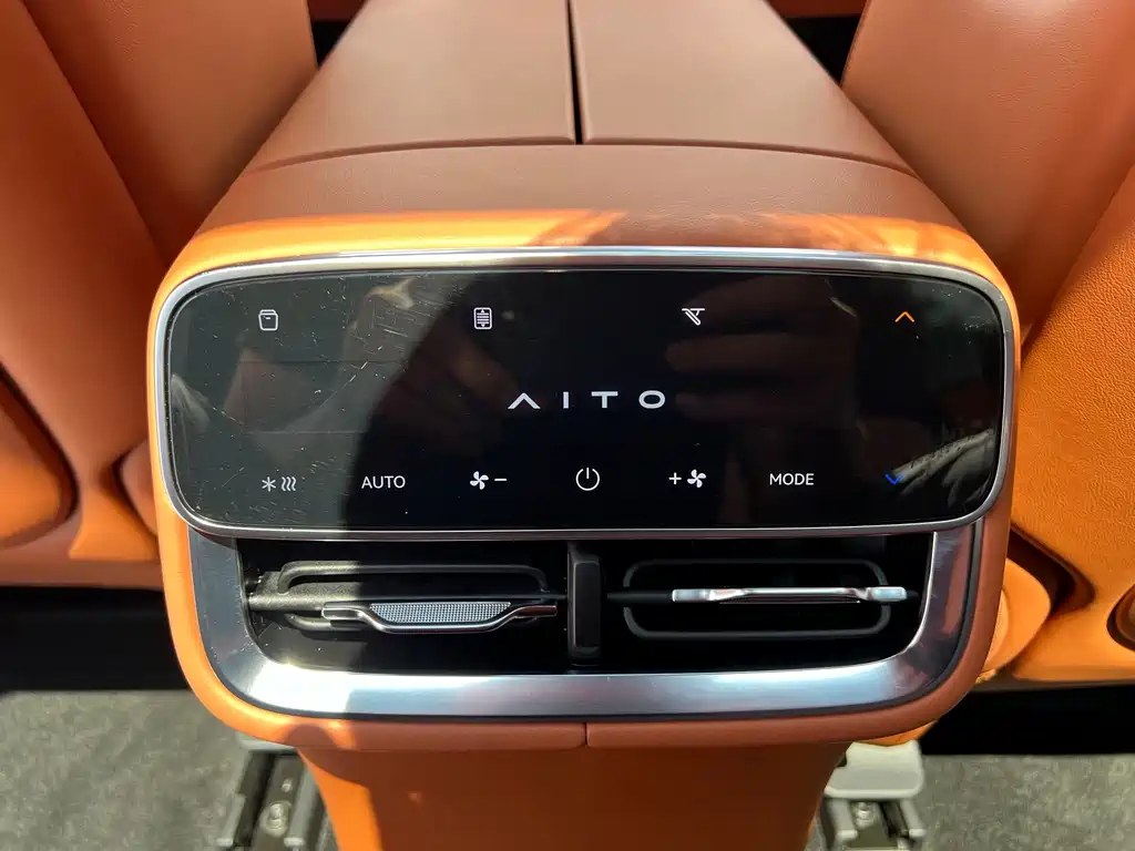 AITO AITO M7 — миниатюра 17