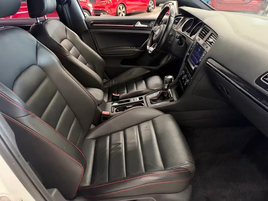 Volkswagen Golf GTI — миниатюра 17