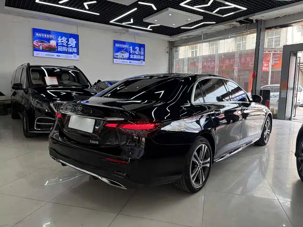 Mercedes-Benz E-Class — миниатюра 15