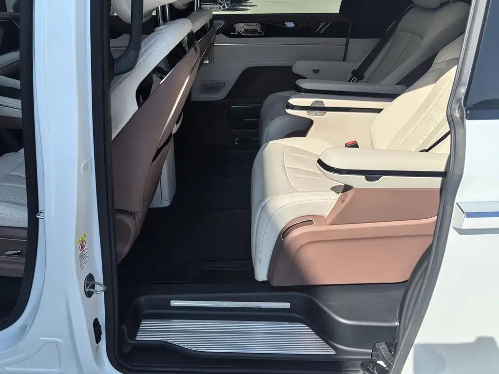 BYD Xia — миниатюра 9