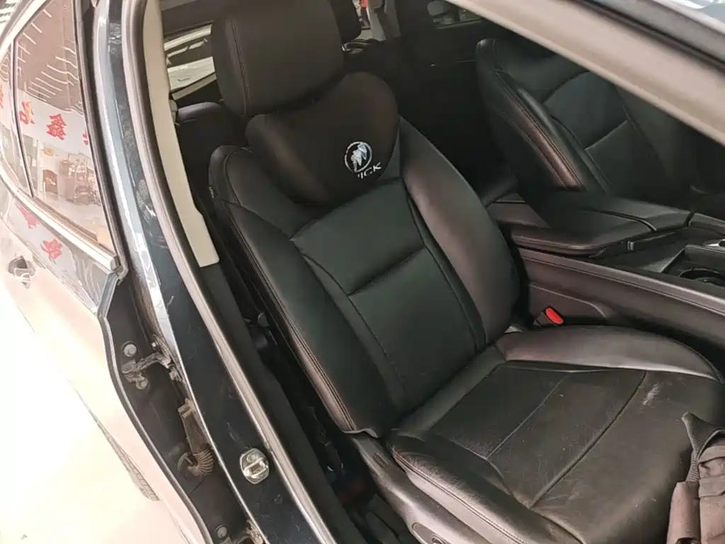 Buick Enclave — миниатюра 25