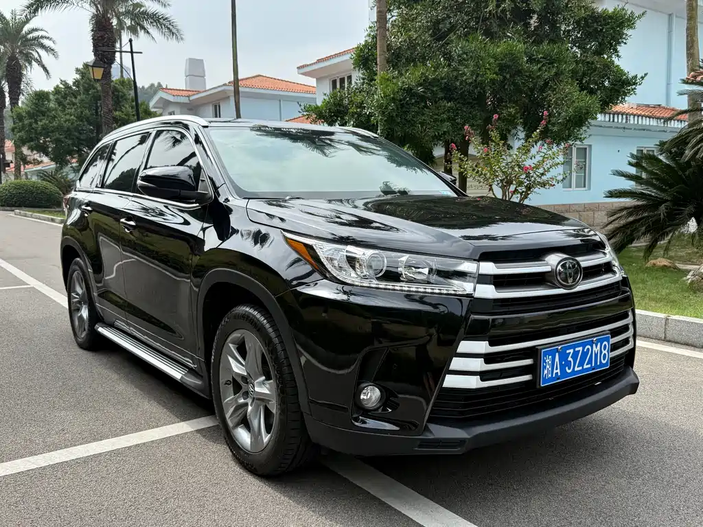 Toyota Highlander — миниатюра 3