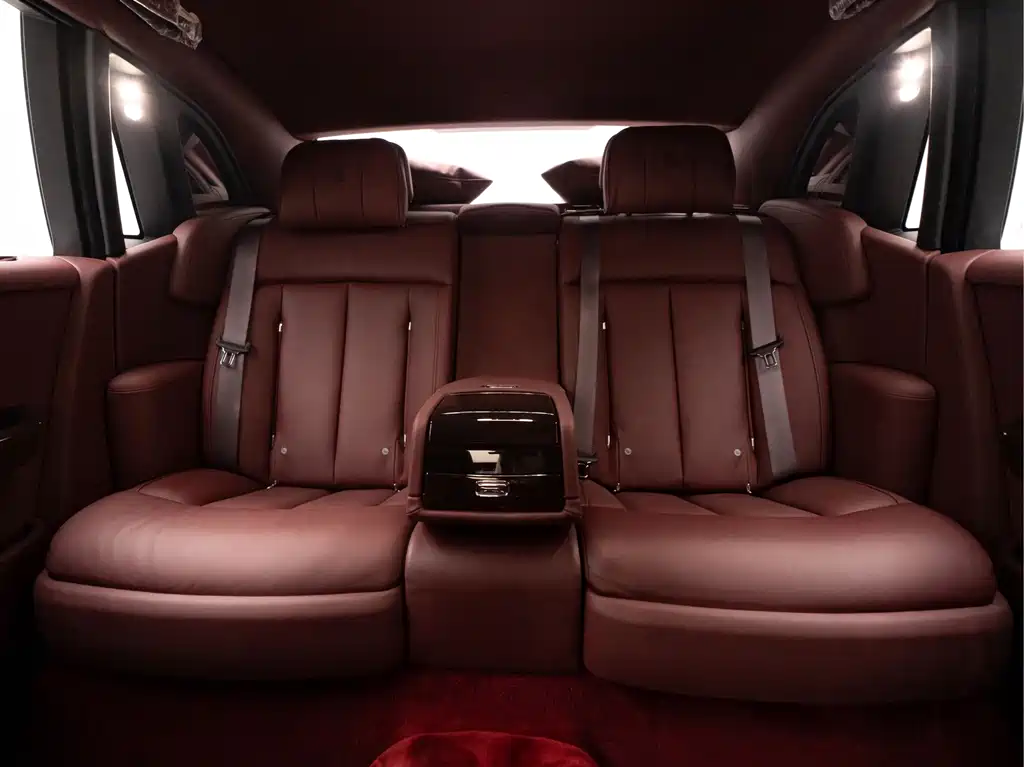 Rolls-Royce Phantom — миниатюра 18