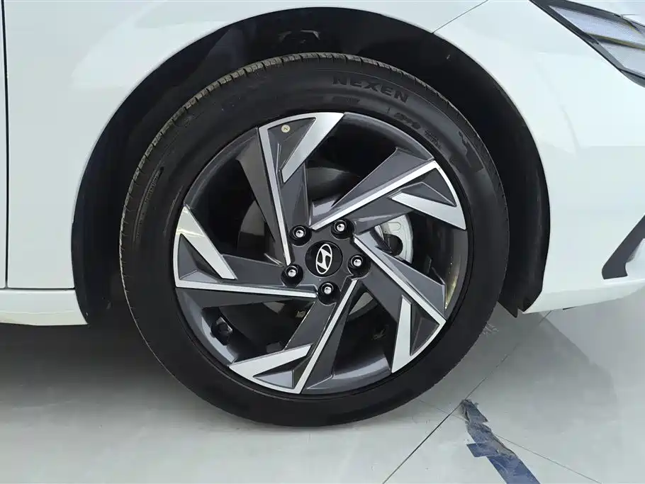 Hyundai Elantra 2023 1.5L CVT GLX Elite