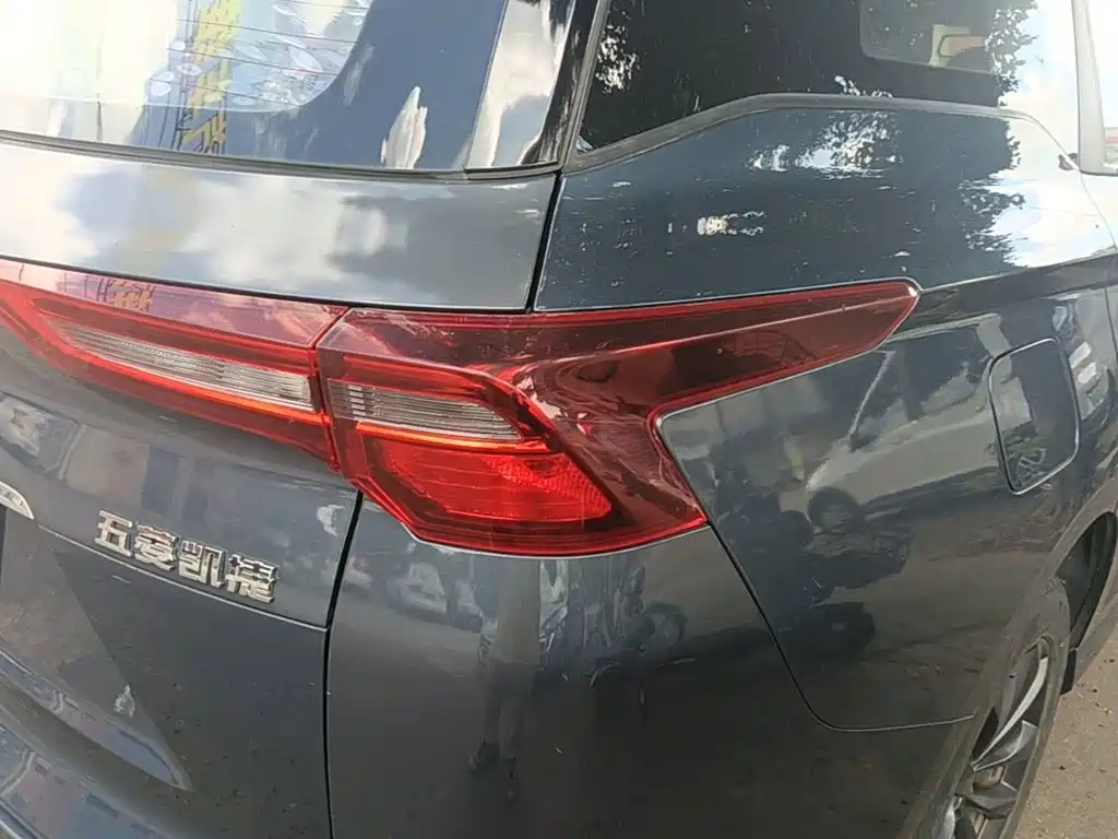 Wuling Victory — миниатюра 8