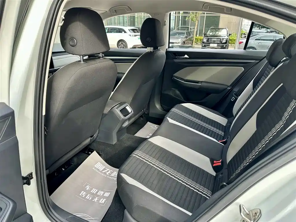 Volkswagen Bora 2023 200TSI DSG