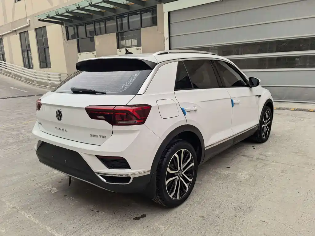 Volkswagen T-Roc — миниатюра 9