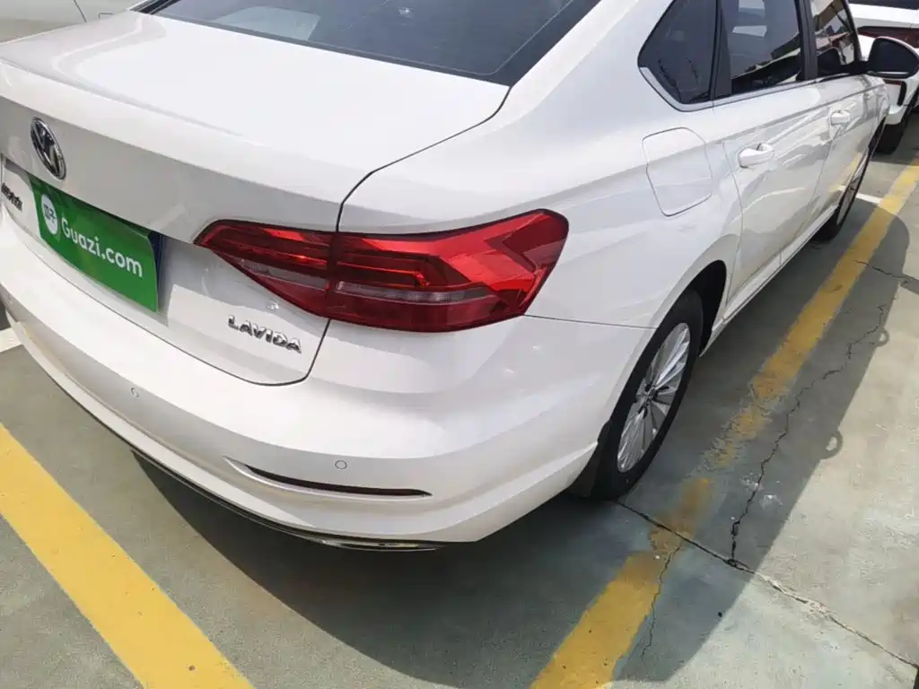 Volkswagen Lavida 2018 1.5L AT Comfort V