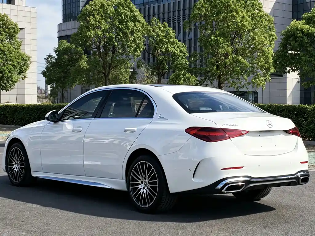 Mercedes-Benz C-Class — миниатюра 9