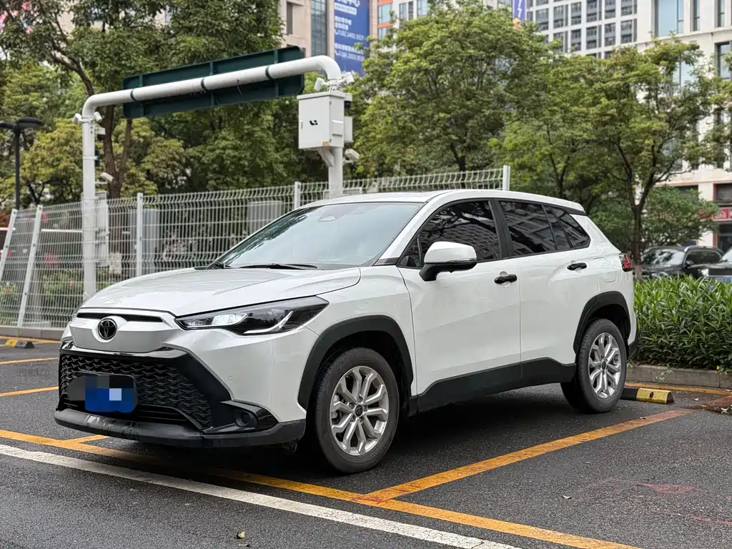 Toyota Frontlander 2023