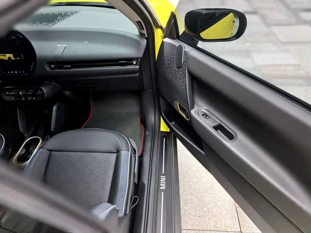 MINI MINI COOPER EV — миниатюра 11