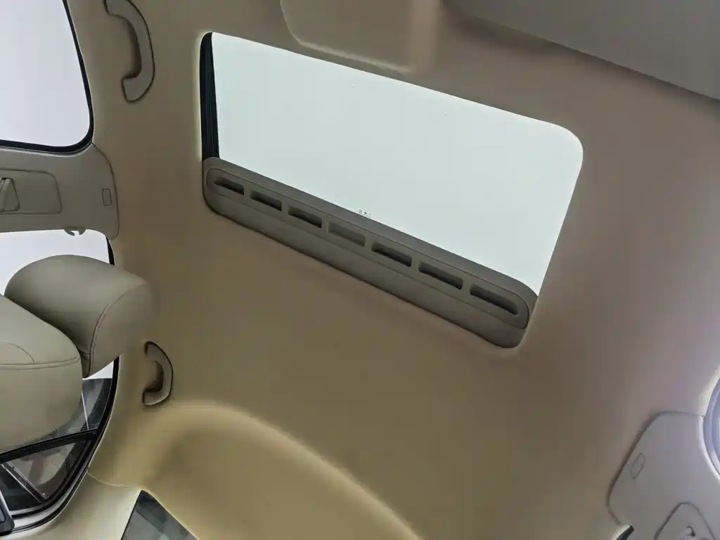 Skoda Rapid — миниатюра 14