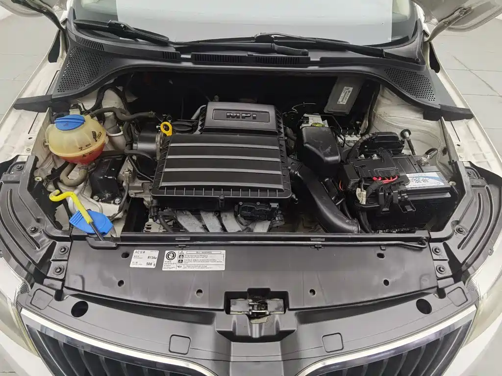 Skoda Rapid — миниатюра 6