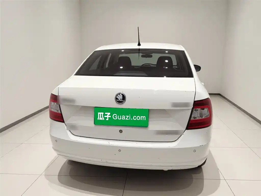 Skoda Rapid 2016 1.6L MT