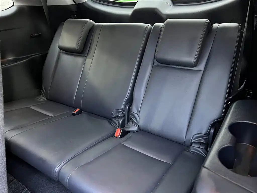 Toyota Highlander 2015 2.0T Luxury 7 мест