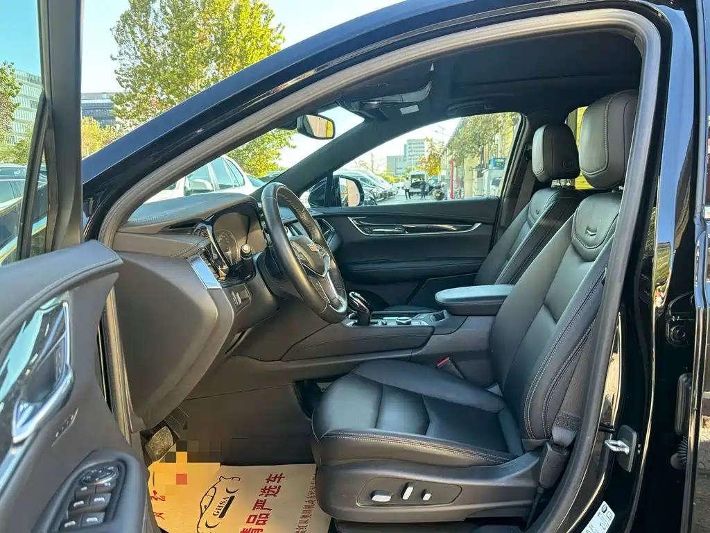 Cadillac XT5 — миниатюра 12